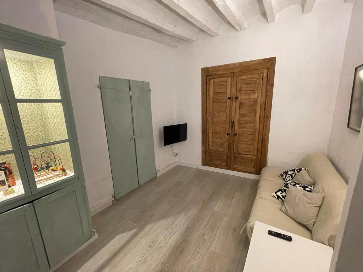 Cal Mestre- Apartment *